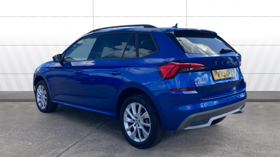 Skoda Kamiq 1.0 TSI 110 SE Drive 5dr DSG Petrol Hatchback - Image 2