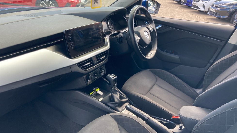 Skoda Kamiq 1.0 TSI 110 SE Drive 5dr DSG Petrol Hatchback - Image 9