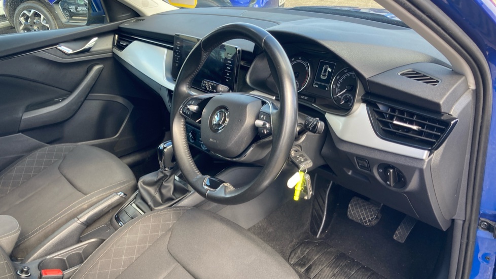Skoda Kamiq 1.0 TSI 110 SE Drive 5dr DSG Petrol Hatchback - Image 11