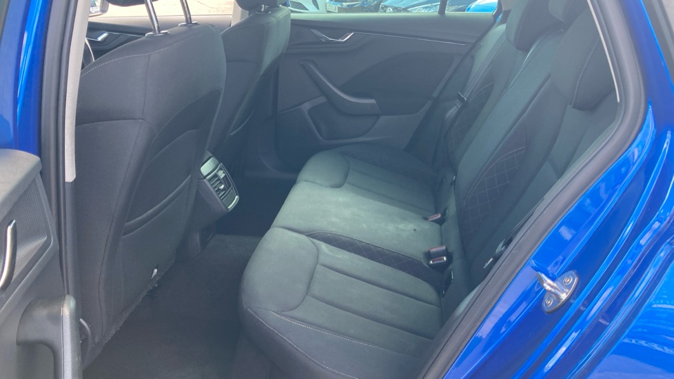Skoda Kamiq 1.0 TSI 110 SE Drive 5dr DSG Petrol Hatchback - Image 16