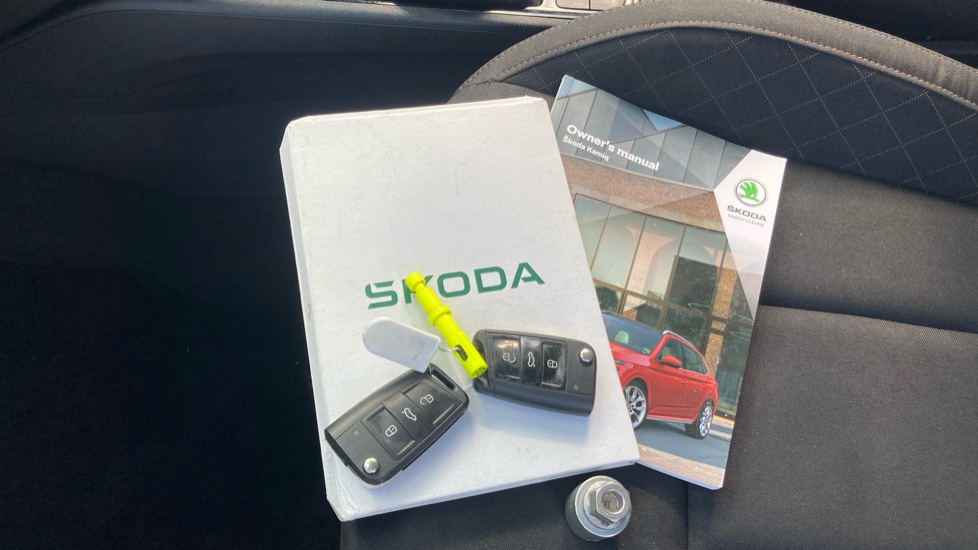 Skoda Kamiq 1.0 TSI 110 SE Drive 5dr DSG Petrol Hatchback - Image 19