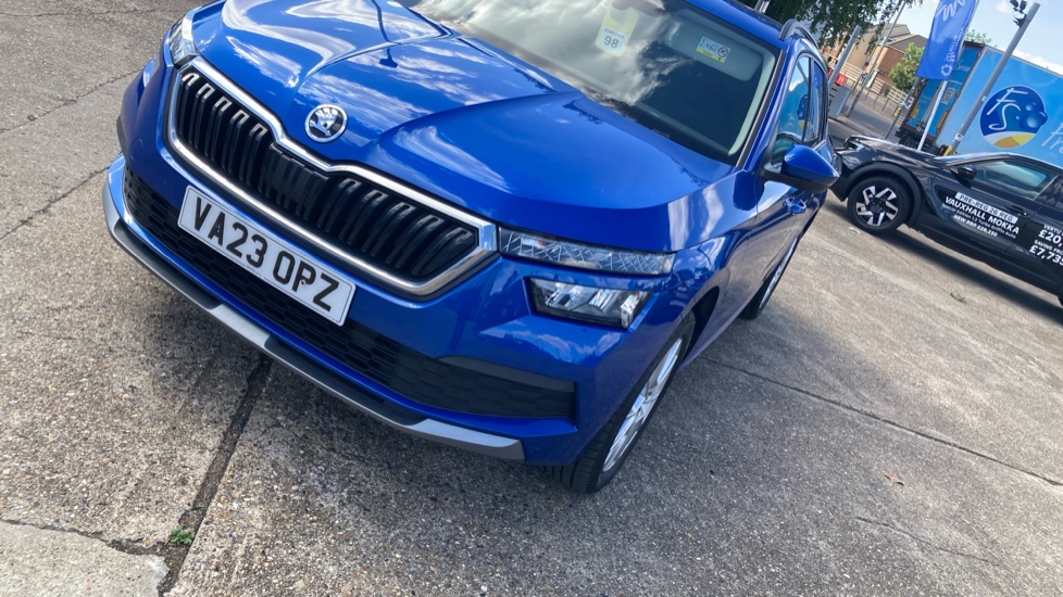 Skoda Kamiq 1.0 TSI 110 SE Drive 5dr DSG Petrol Hatchback - Image 41