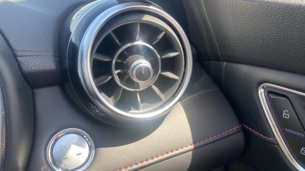 MG HS 1.5 T-GDI Excite 5dr DCT Petrol Hatchback - Image 37