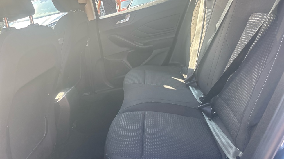 Ford Focus 1.5 EcoBlue 120 Zetec Edition 5dr Diesel Hatchback - Image 16