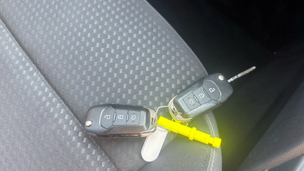 Ford Focus 1.5 EcoBlue 120 Zetec Edition 5dr Diesel Hatchback - Image 20