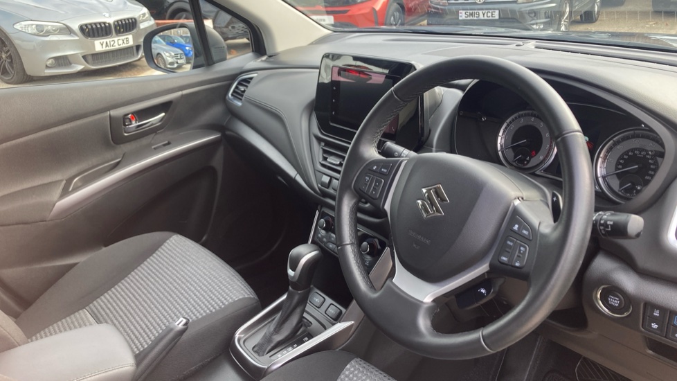 Suzuki S-Cross 1.5 Hybrid Motion 5dr AGS Hybrid Hatchback - Image 11