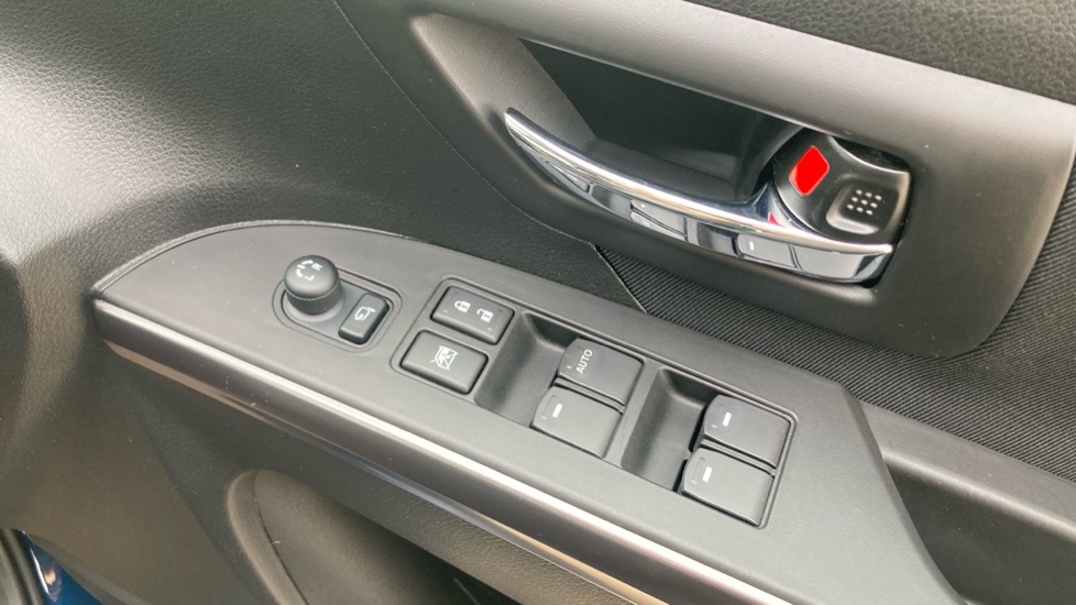 Suzuki S-Cross 1.5 Hybrid Motion 5dr AGS Hybrid Hatchback - Image 27
