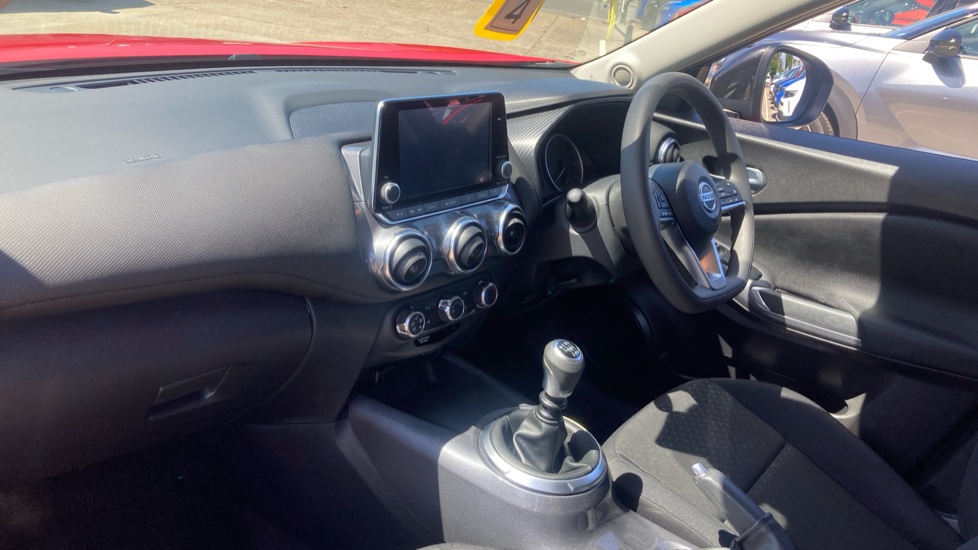 Nissan Juke 1.0 DiG-T 114 Acenta 5dr Petrol Hatchback - Image 9