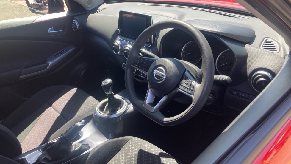 Nissan Juke 1.0 DiG-T 114 Acenta 5dr Petrol Hatchback - Image 11