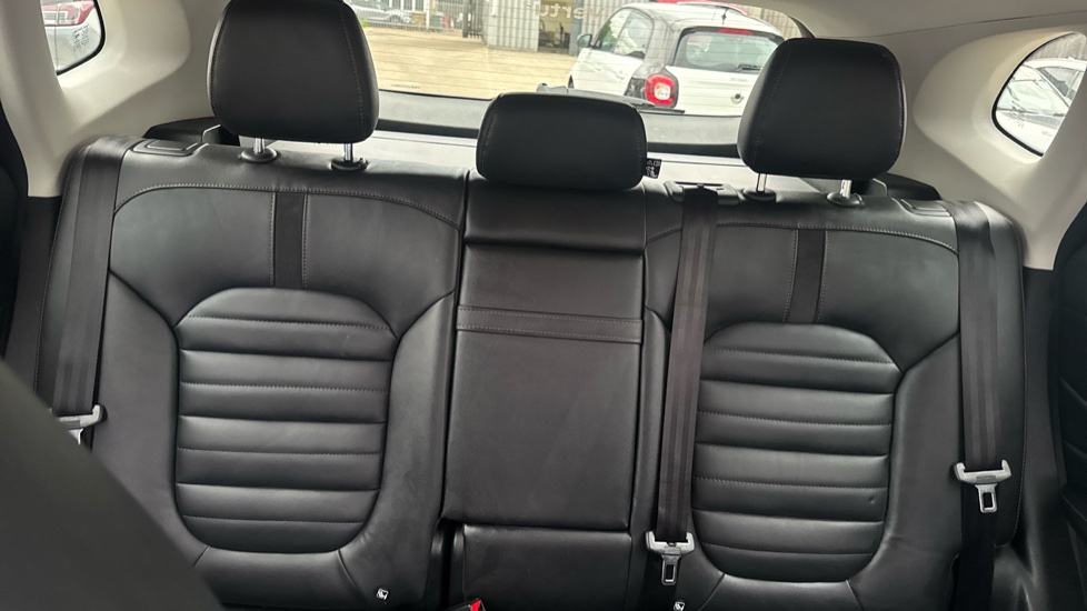 MG HS 1.5 T-GDI Trophy 5dr DCT Petrol Hatchback - Image 15