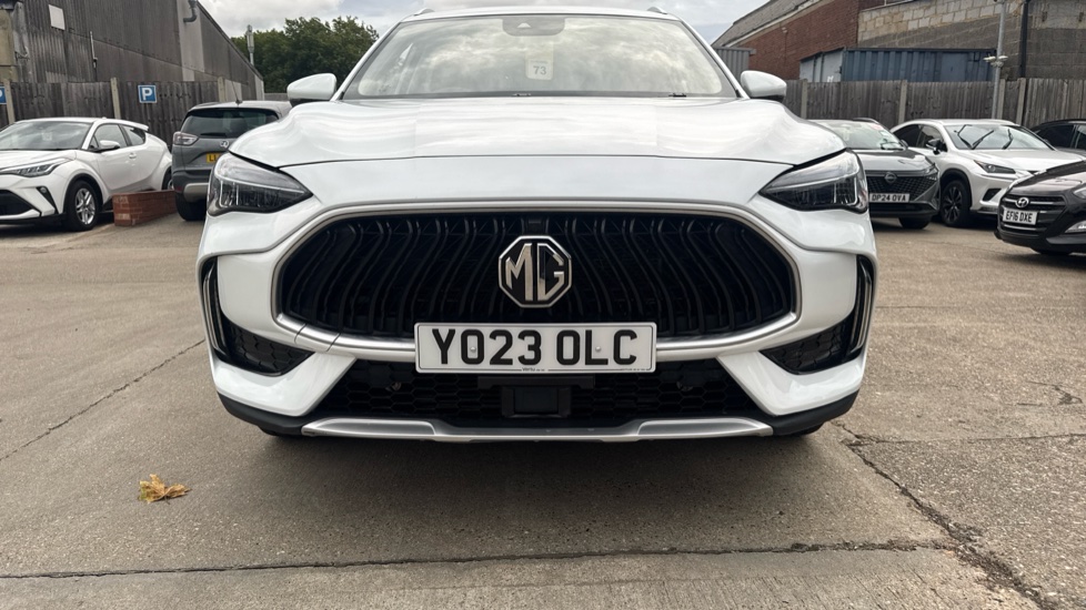 MG HS 1.5 T-GDI Trophy 5dr DCT Petrol Hatchback - Image 23