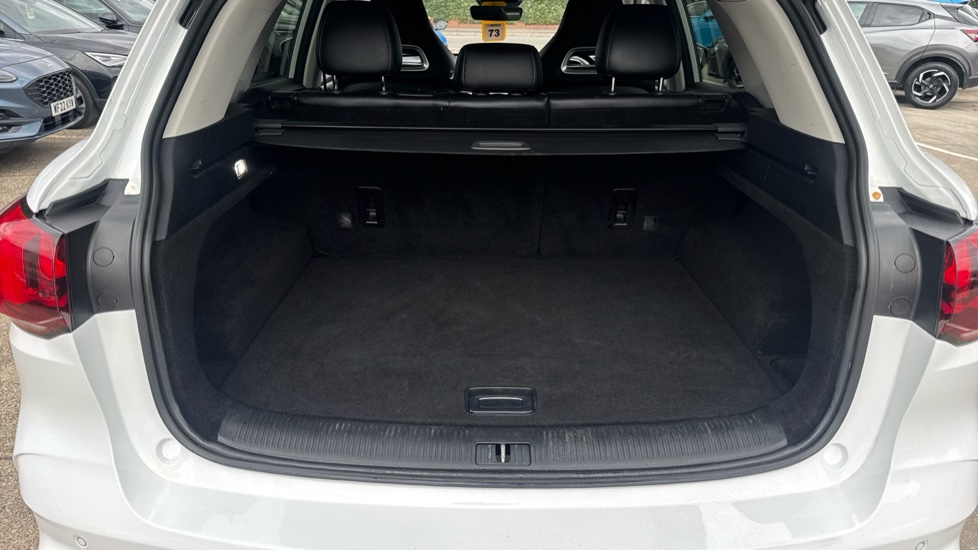 MG HS 1.5 T-GDI Trophy 5dr DCT Petrol Hatchback - Image 33