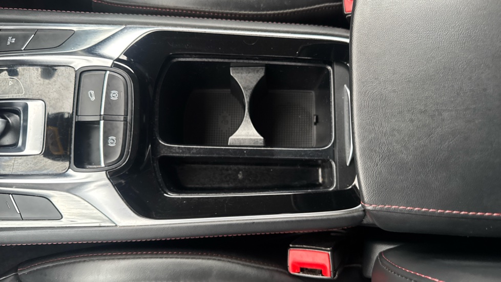MG HS 1.5 T-GDI Trophy 5dr DCT Petrol Hatchback - Image 46