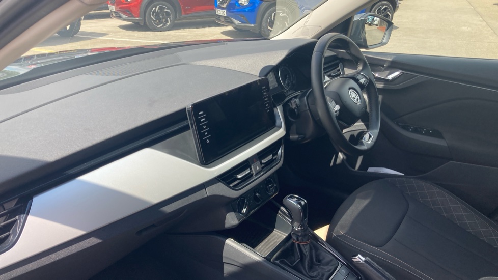 Skoda Kamiq 1.0 TSI 110 SE Drive 5dr DSG Petrol Hatchback - Image 9