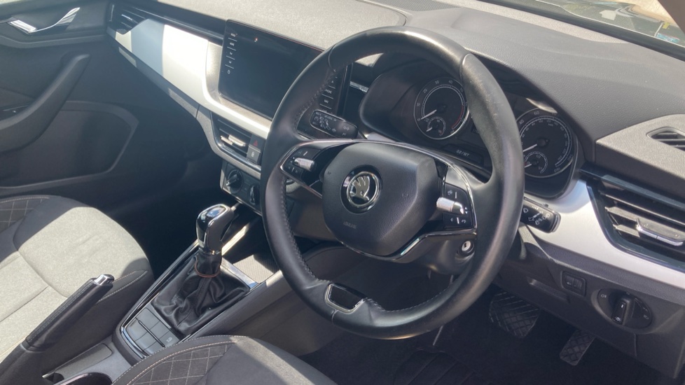 Skoda Kamiq 1.0 TSI 110 SE Drive 5dr DSG Petrol Hatchback - Image 11