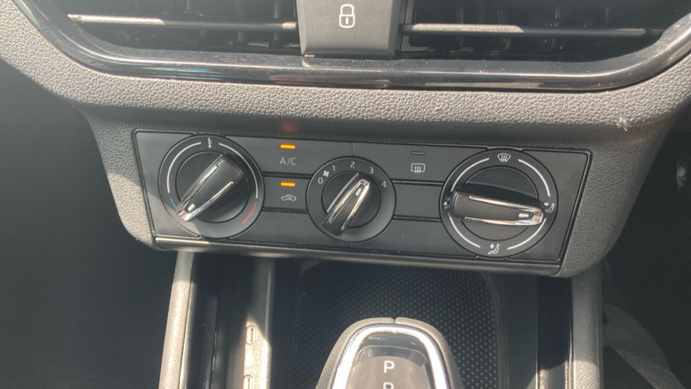 Skoda Kamiq 1.0 TSI 110 SE Drive 5dr DSG Petrol Hatchback - Image 29