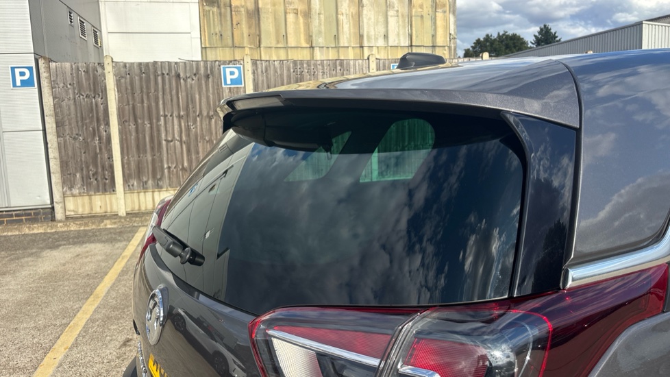 Vauxhall Crossland X 1.2T [130] Elite 5dr [Start Stop] Auto Petrol Hatchback - Image 23