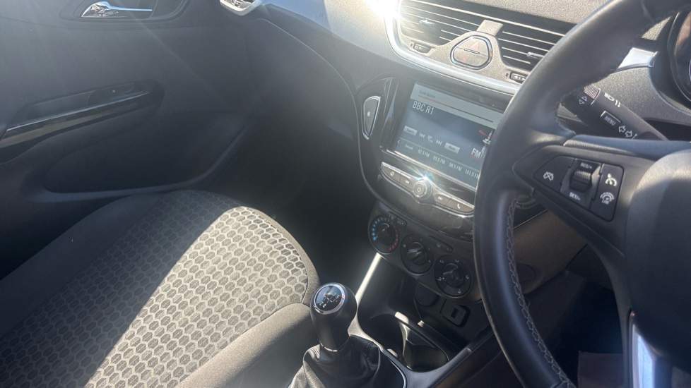 Vauxhall Corsa 1.4 Design 5dr Petrol Hatchback - Image 14