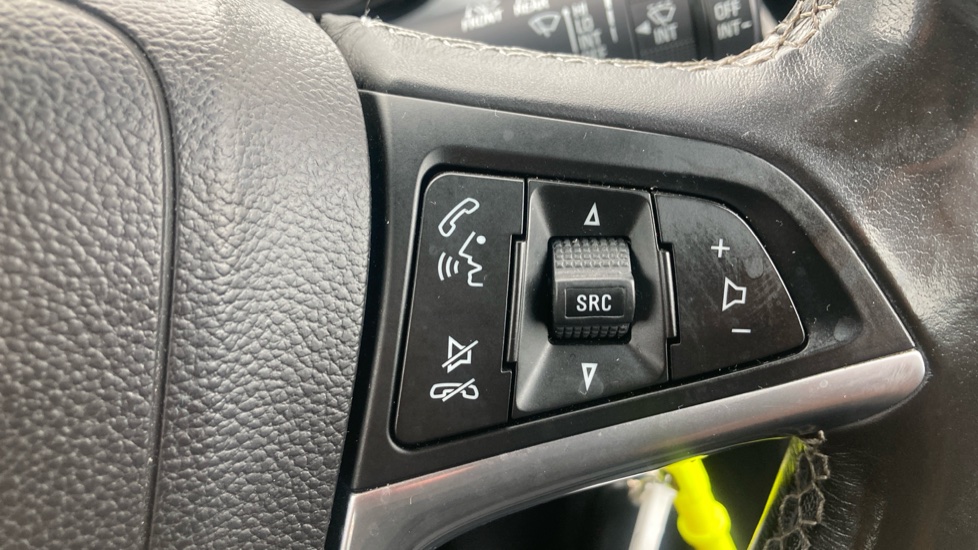 Vauxhall Mokka X 1.4T ecoTEC Design Nav 5dr Petrol Hatchback - Image 33