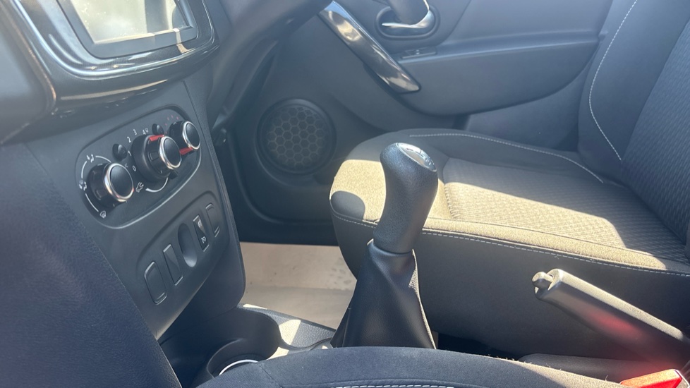 Dacia Sandero 0.9 TCe Laureate 5dr Petrol Hatchback - Image 13