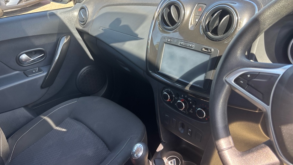 Dacia Sandero 0.9 TCe Laureate 5dr Petrol Hatchback - Image 14