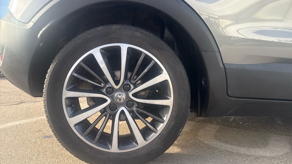 Vauxhall Crossland X 1.2T ecoTec [110] Elite 5dr [Start Stop] Petrol Hatchback - Image 7