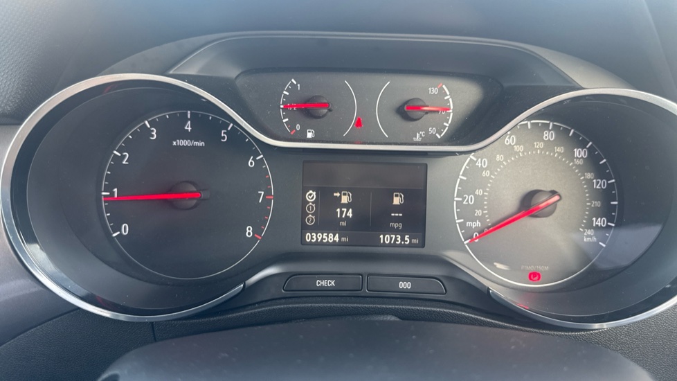 Vauxhall Crossland X 1.2T ecoTec [110] Elite 5dr [Start Stop] Petrol Hatchback - Image 18
