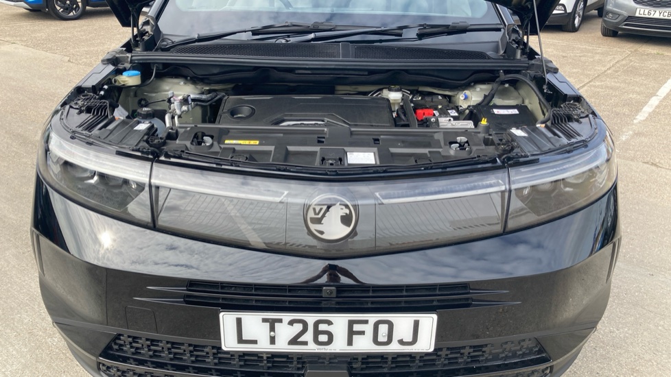 Vauxhall Grandland 1.2 Hybrid 145 Ultimate 5dr e-DCT6 [Fixed Roof] Petrol Hatchback - Image 8