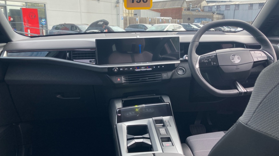 Vauxhall Grandland 1.2 Hybrid 145 Ultimate 5dr e-DCT6 [Fixed Roof] Petrol Hatchback - Image 10