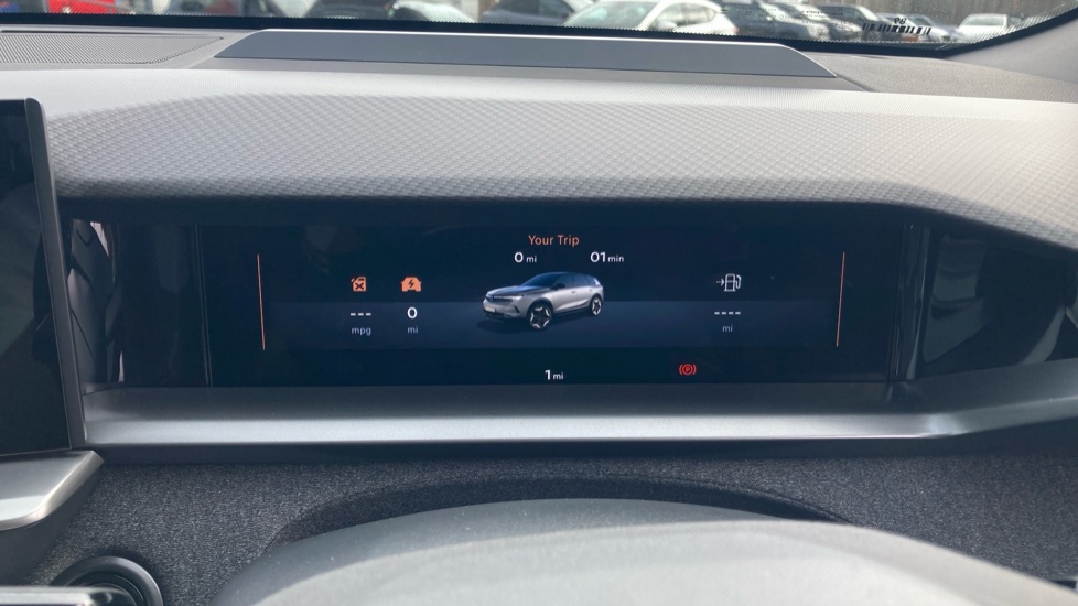 Vauxhall Grandland 1.2 Hybrid 145 Ultimate 5dr e-DCT6 [Fixed Roof] Petrol Hatchback - Image 18