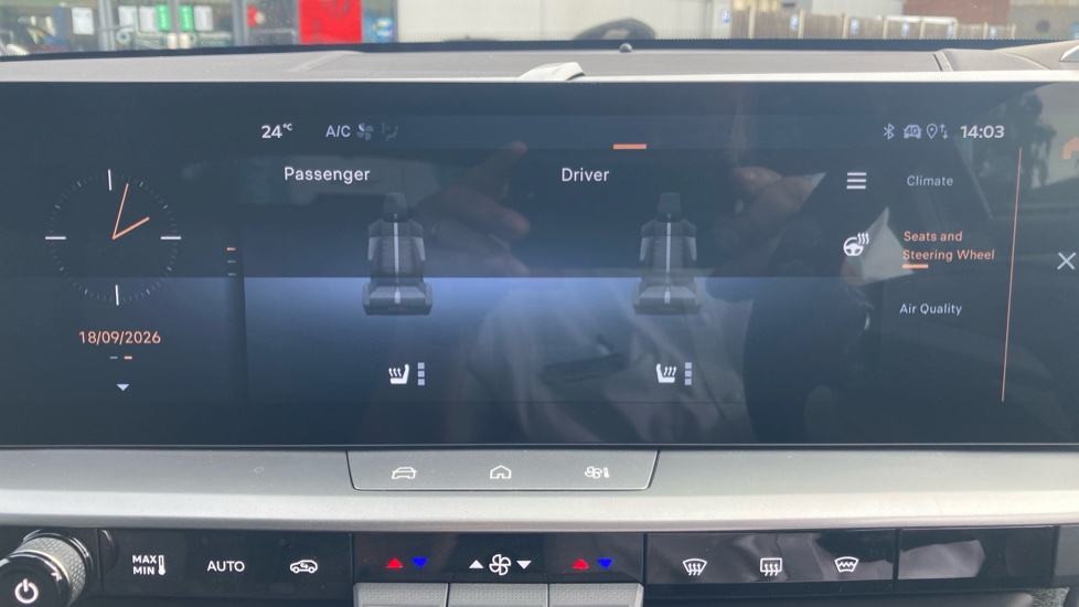Vauxhall Grandland 1.2 Hybrid 145 Ultimate 5dr e-DCT6 [Fixed Roof] Petrol Hatchback - Image 24
