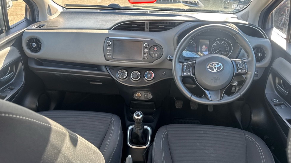 Toyota Yaris 1.0 VVT-i Icon Tech 5dr Petrol Hatchback - Image 10