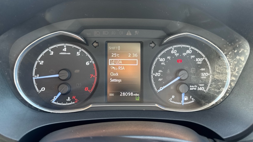 Toyota Yaris 1.0 VVT-i Icon Tech 5dr Petrol Hatchback - Image 18