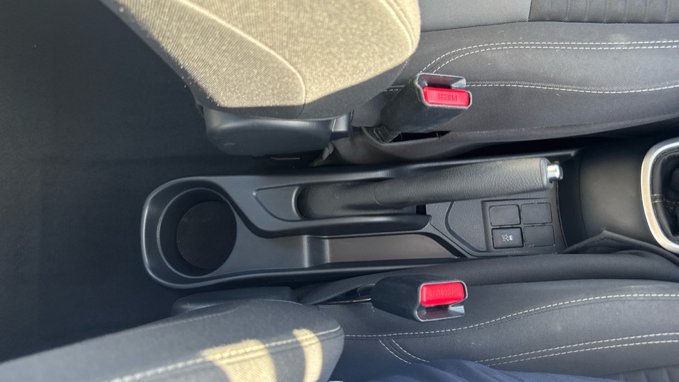 Toyota Yaris 1.0 VVT-i Icon Tech 5dr Petrol Hatchback - Image 30