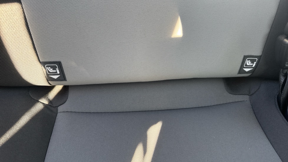Toyota Yaris 1.0 VVT-i Icon Tech 5dr Petrol Hatchback - Image 37