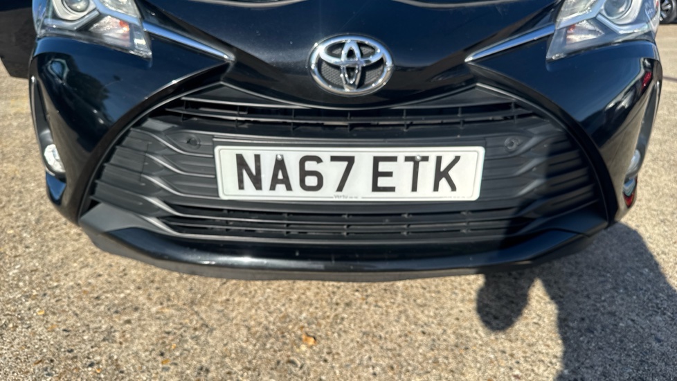 Toyota Yaris 1.0 VVT-i Icon Tech 5dr Petrol Hatchback - Image 43