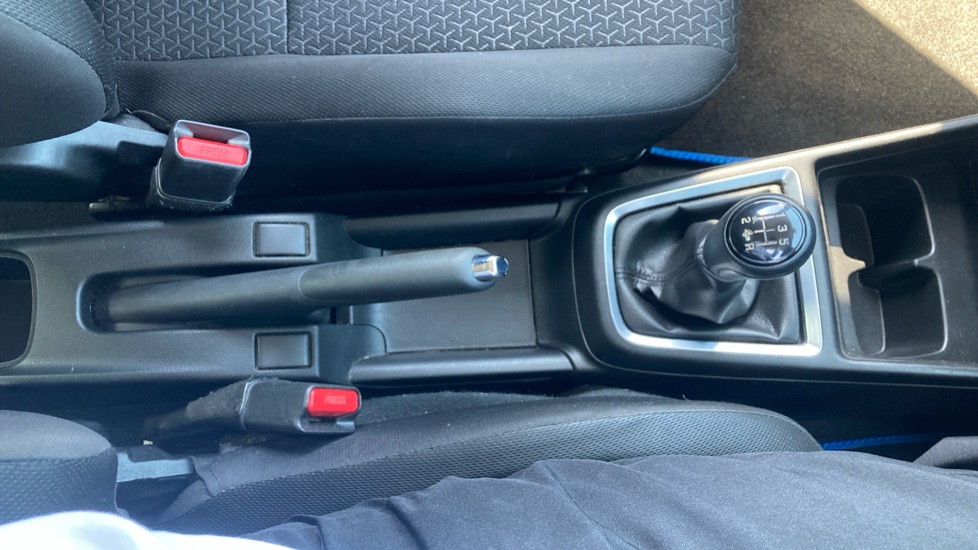 Suzuki Swift 1.0 Boosterjet SZ-T 5dr Petrol Hatchback - Image 28