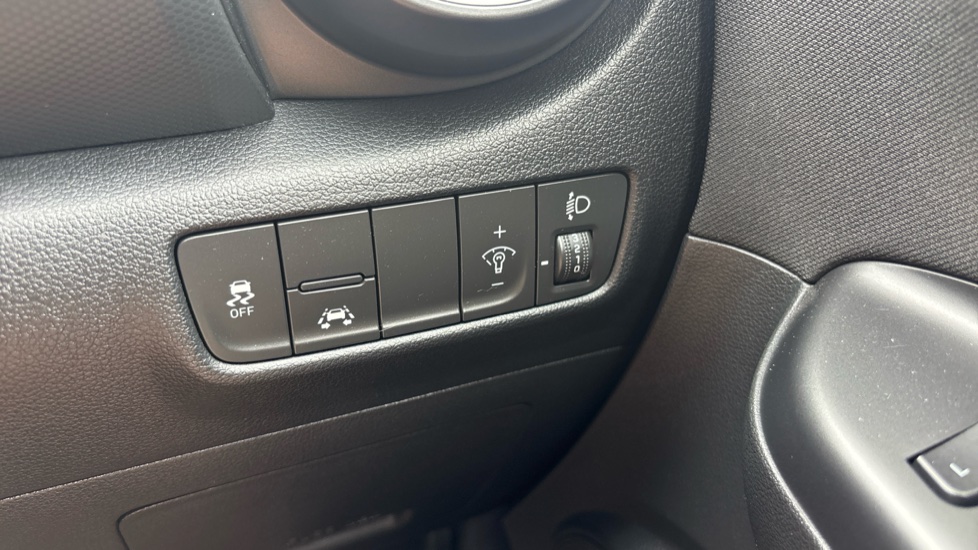 Hyundai KONA 1.0T GDi Blue Drive Premium 5dr Petrol Hatchback - Image 34