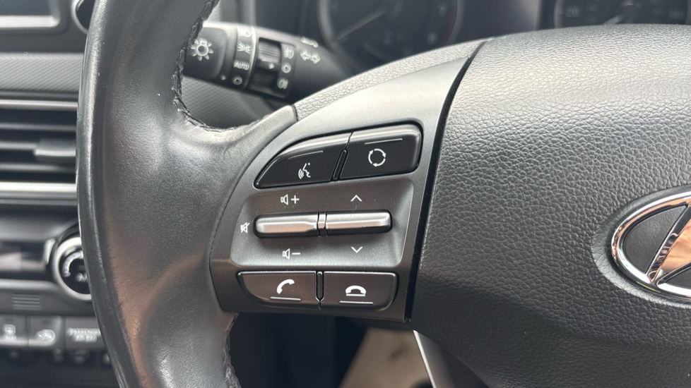 Hyundai KONA 1.0T GDi Blue Drive Premium 5dr Petrol Hatchback - Image 37