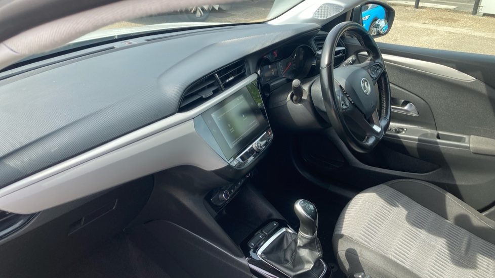 Vauxhall Corsa 1.2 SE 5dr Petrol Hatchback - Image 9