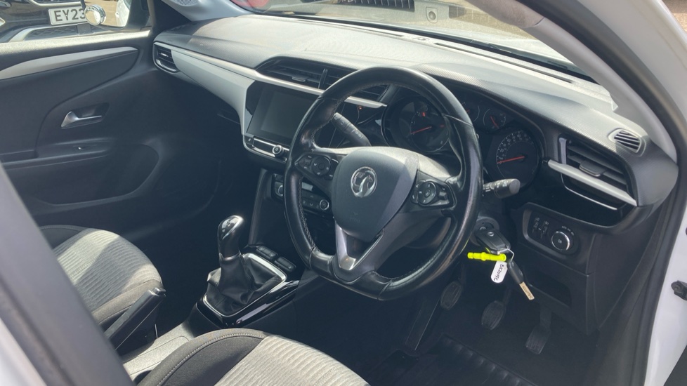 Vauxhall Corsa 1.2 SE 5dr Petrol Hatchback - Image 11