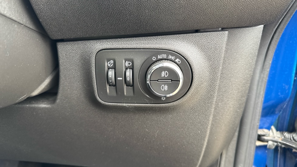 Vauxhall Corsa 1.4 Energy 5dr [AC] Auto Petrol Hatchback - Image 21