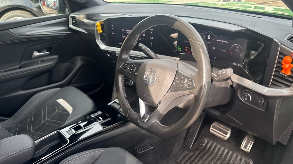 Vauxhall Mokka 100kW Ultimate 50kWh 5dr Auto Electric Hatchback - Image 11