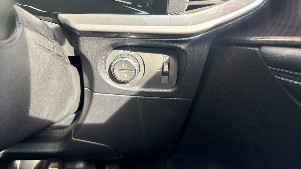 Vauxhall Mokka 100kW Ultimate 50kWh 5dr Auto Electric Hatchback - Image 28
