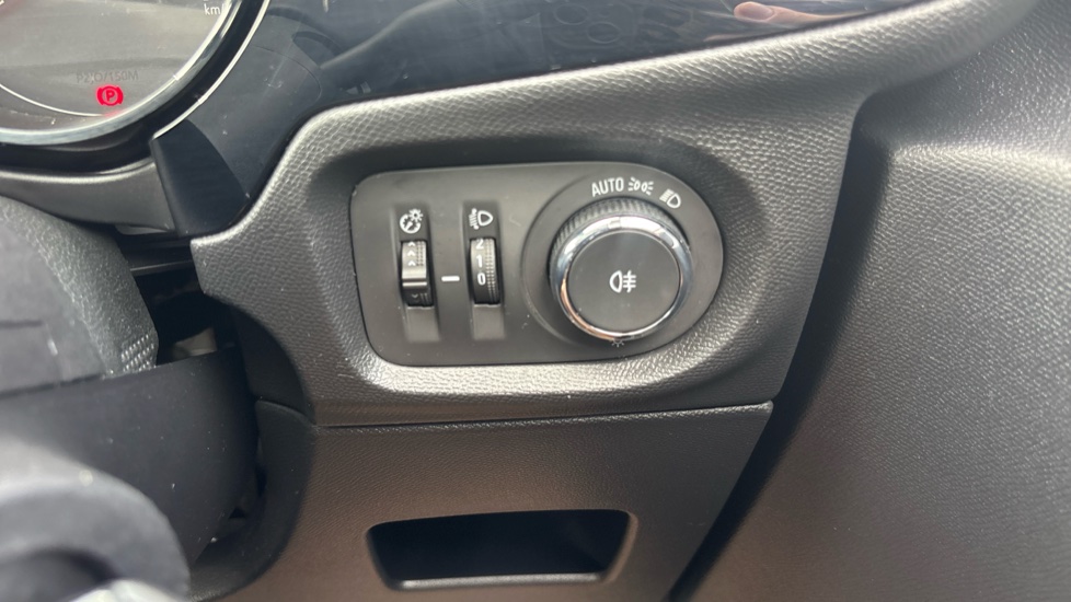 Vauxhall Corsa 1.2 Turbo Design 5dr Petrol Hatchback - Image 26