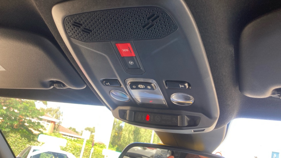 Vauxhall Mokka 100kW Ultimate 50kWh 5dr Auto Electric Hatchback - Image 32