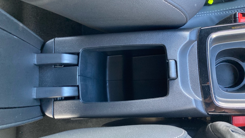 Vauxhall Mokka 100kW Ultimate 50kWh 5dr Auto Electric Hatchback - Image 42
