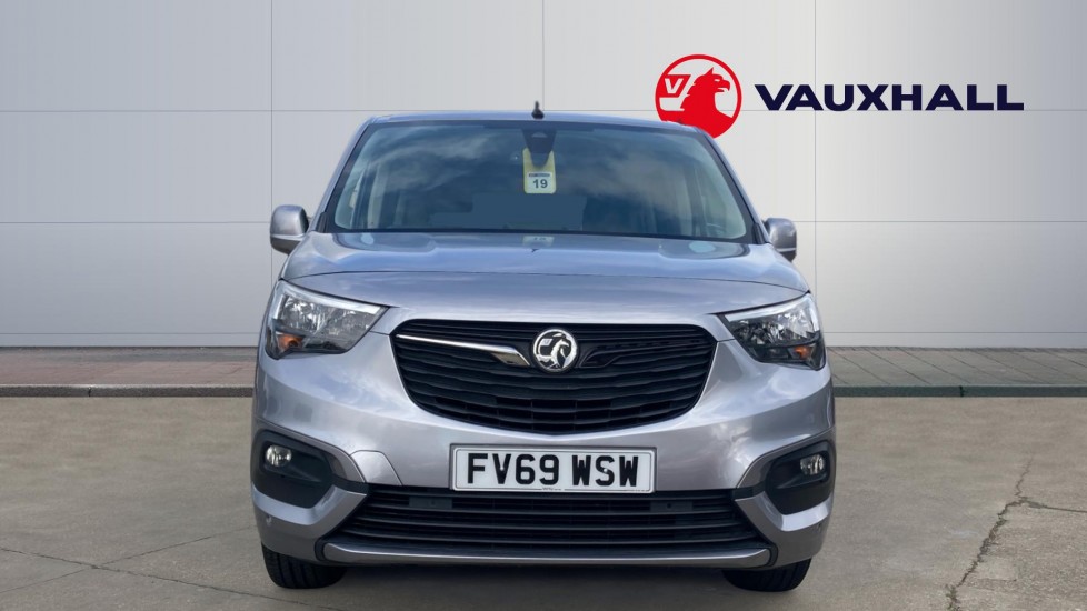 Vauxhall Combo Life 1.2 Turbo Energy 5dr Petrol Estate - Image 3