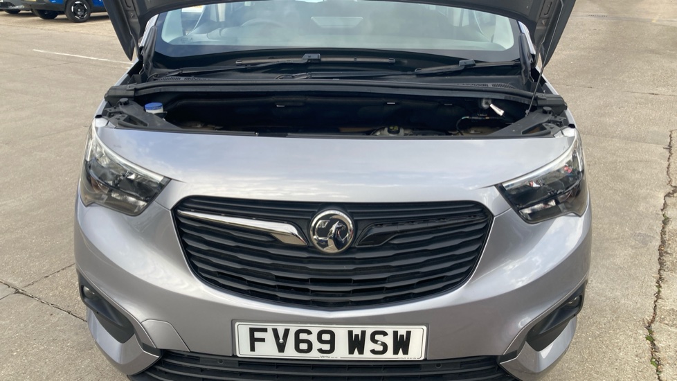 Vauxhall Combo Life 1.2 Turbo Energy 5dr Petrol Estate - Image 8