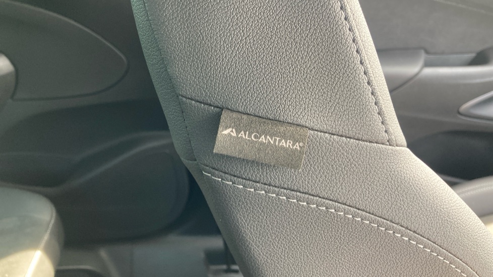 Vauxhall Crossland 1.2 Turbo [130] Ultimate 5dr Auto Petrol Hatchback - Image 34